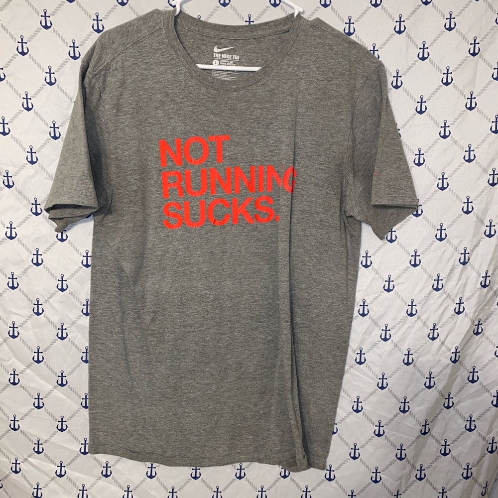 Men’s Nike shirt
